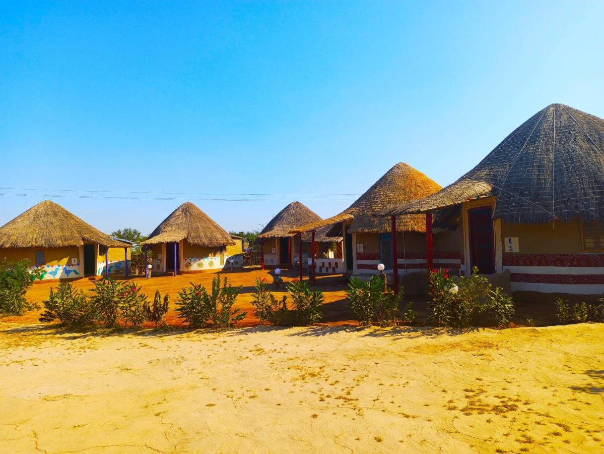 Kutir Craft Village Resort Bherandiāla Eksteriør billede