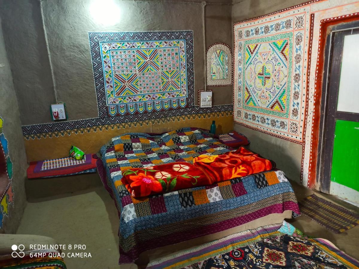Kutir Craft Village Resort Bherandiāla Eksteriør billede