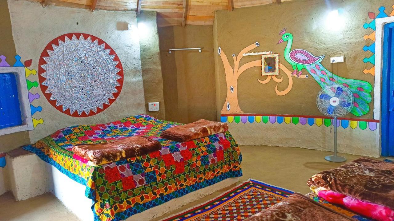 Kutir Craft Village Resort Bherandiāla Eksteriør billede