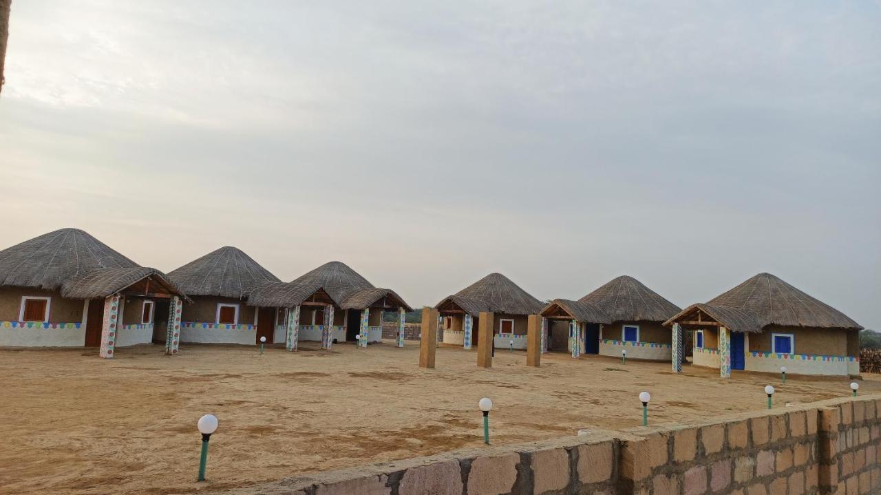 Kutir Craft Village Resort Bherandiāla Eksteriør billede