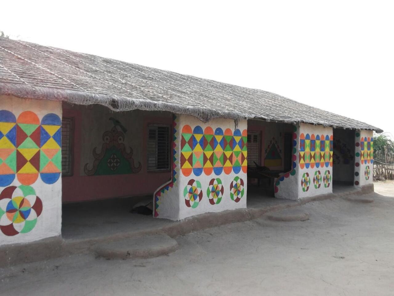 Kutir Craft Village Resort Bherandiāla Eksteriør billede