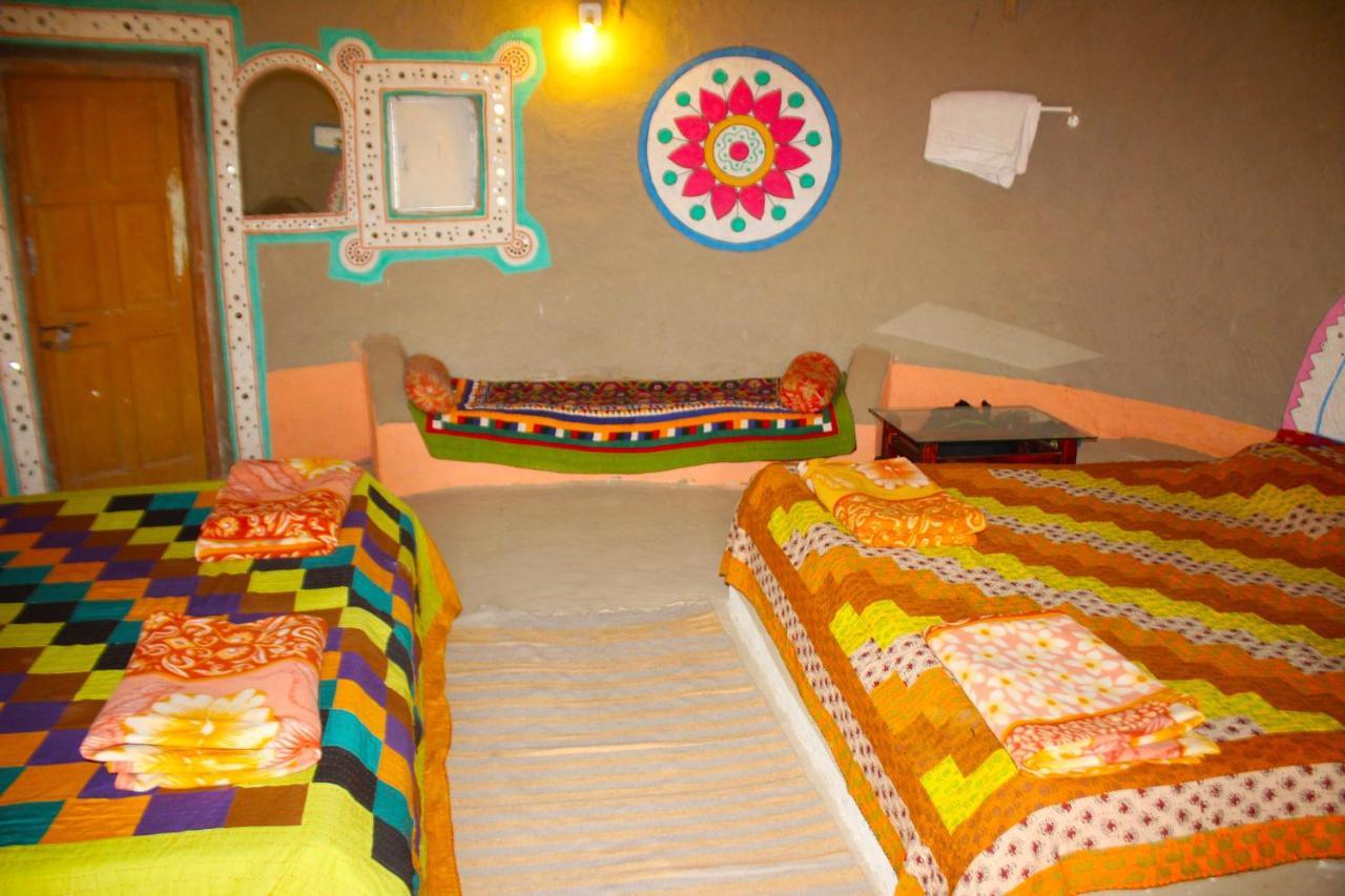Kutir Craft Village Resort Bherandiāla Eksteriør billede