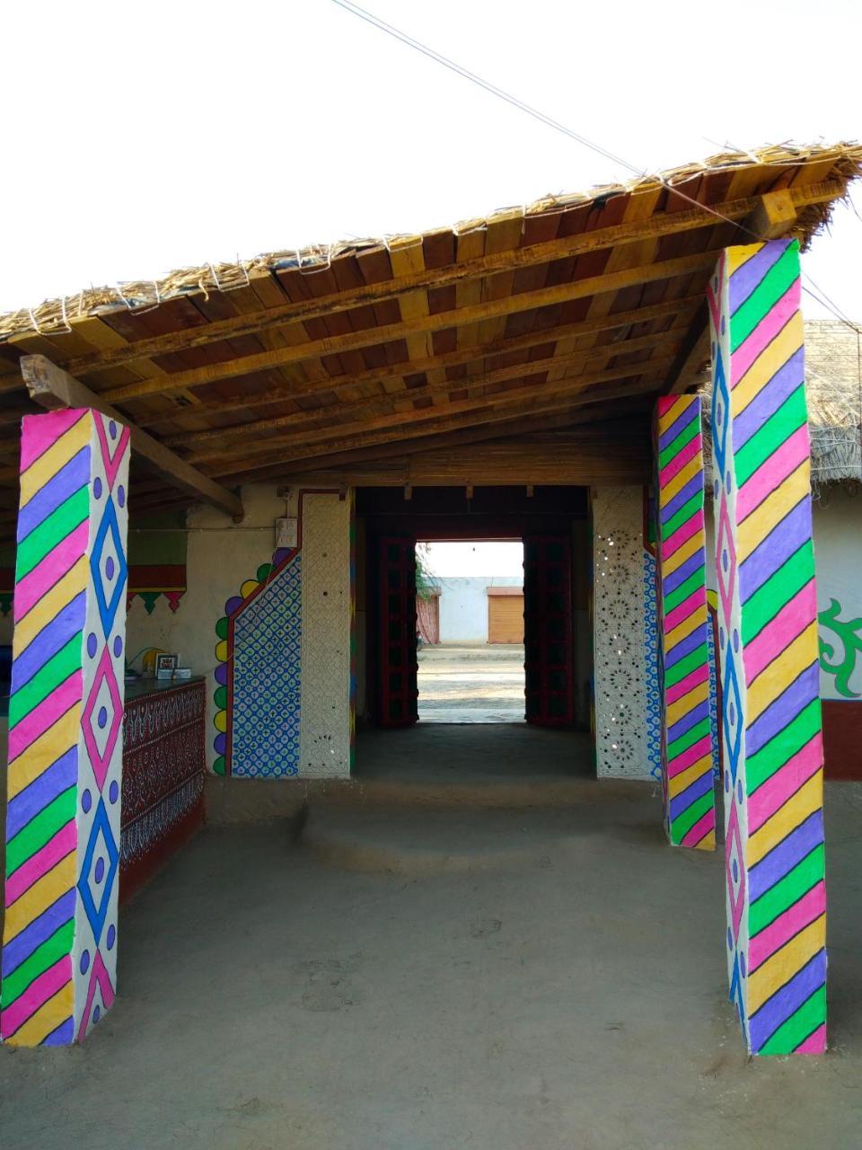 Kutir Craft Village Resort Bherandiāla Eksteriør billede