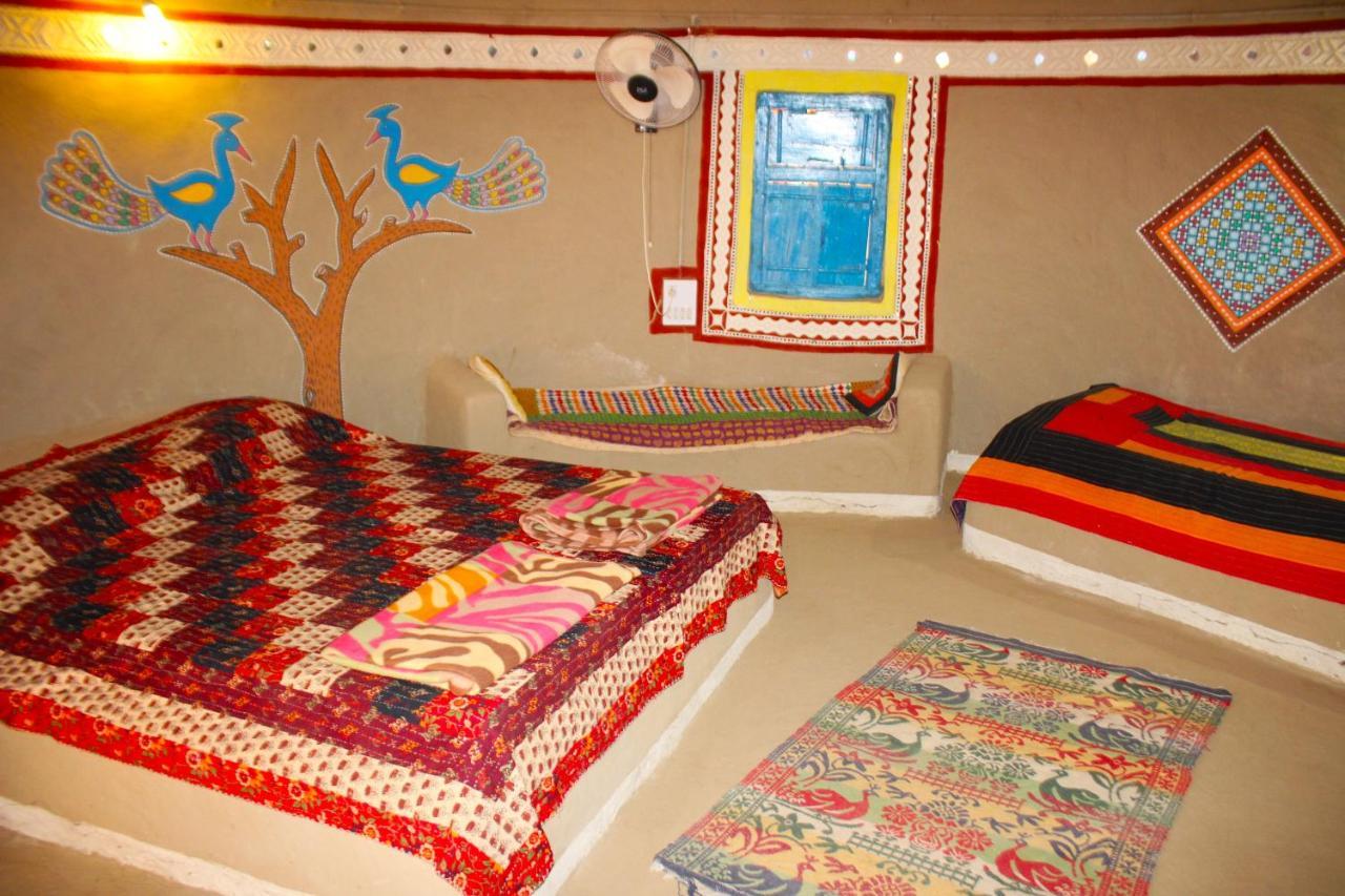 Kutir Craft Village Resort Bherandiāla Eksteriør billede